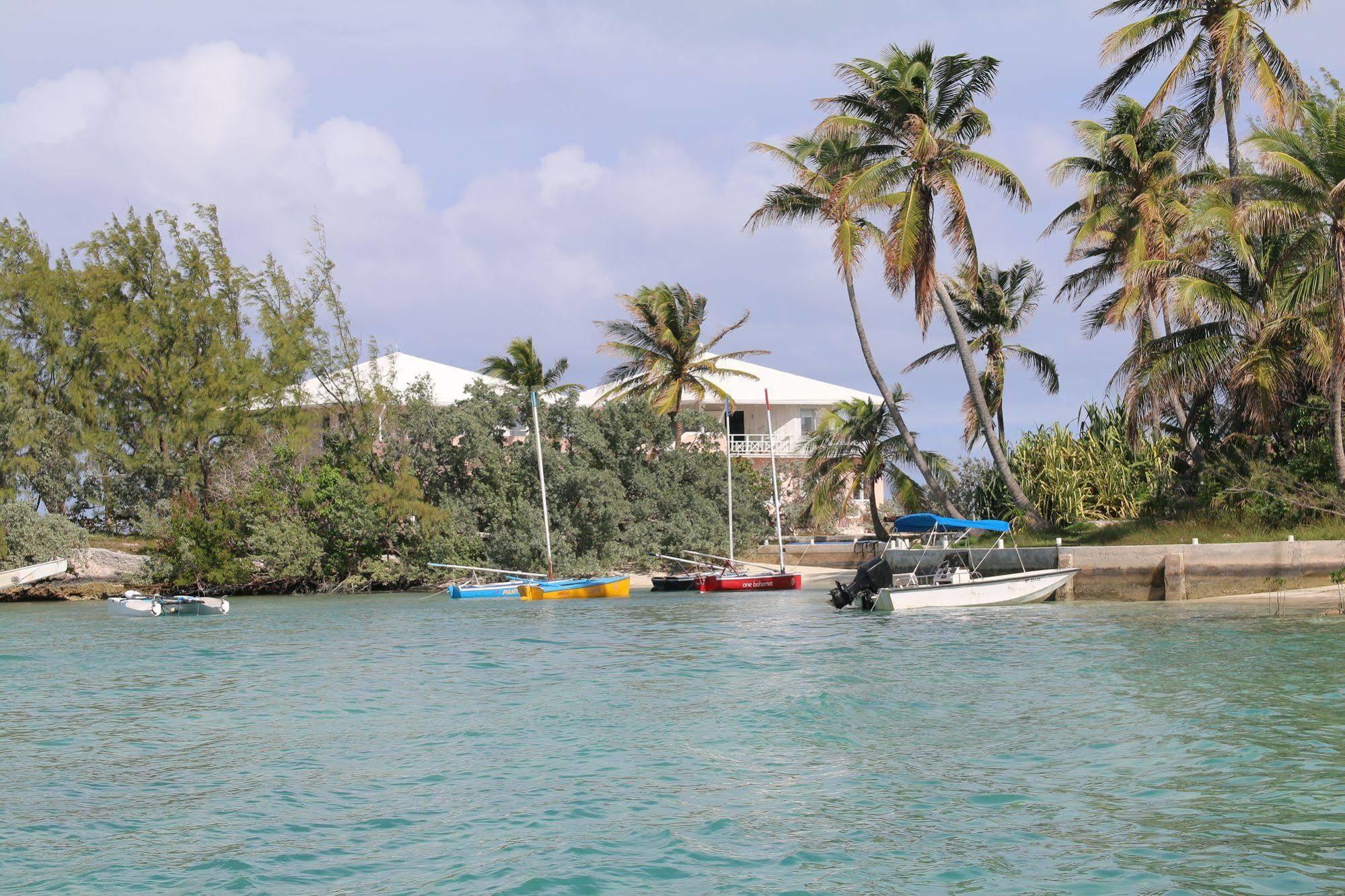 Regatta Point Hotel George Town Exterior photo